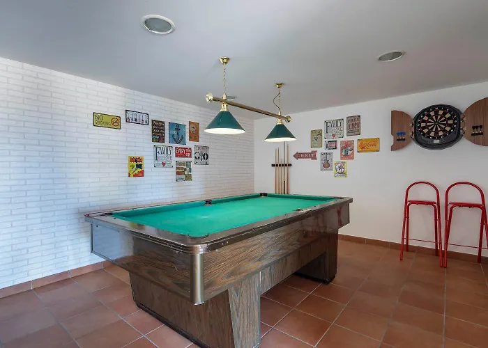 Lar De Arousa 2 Катойра